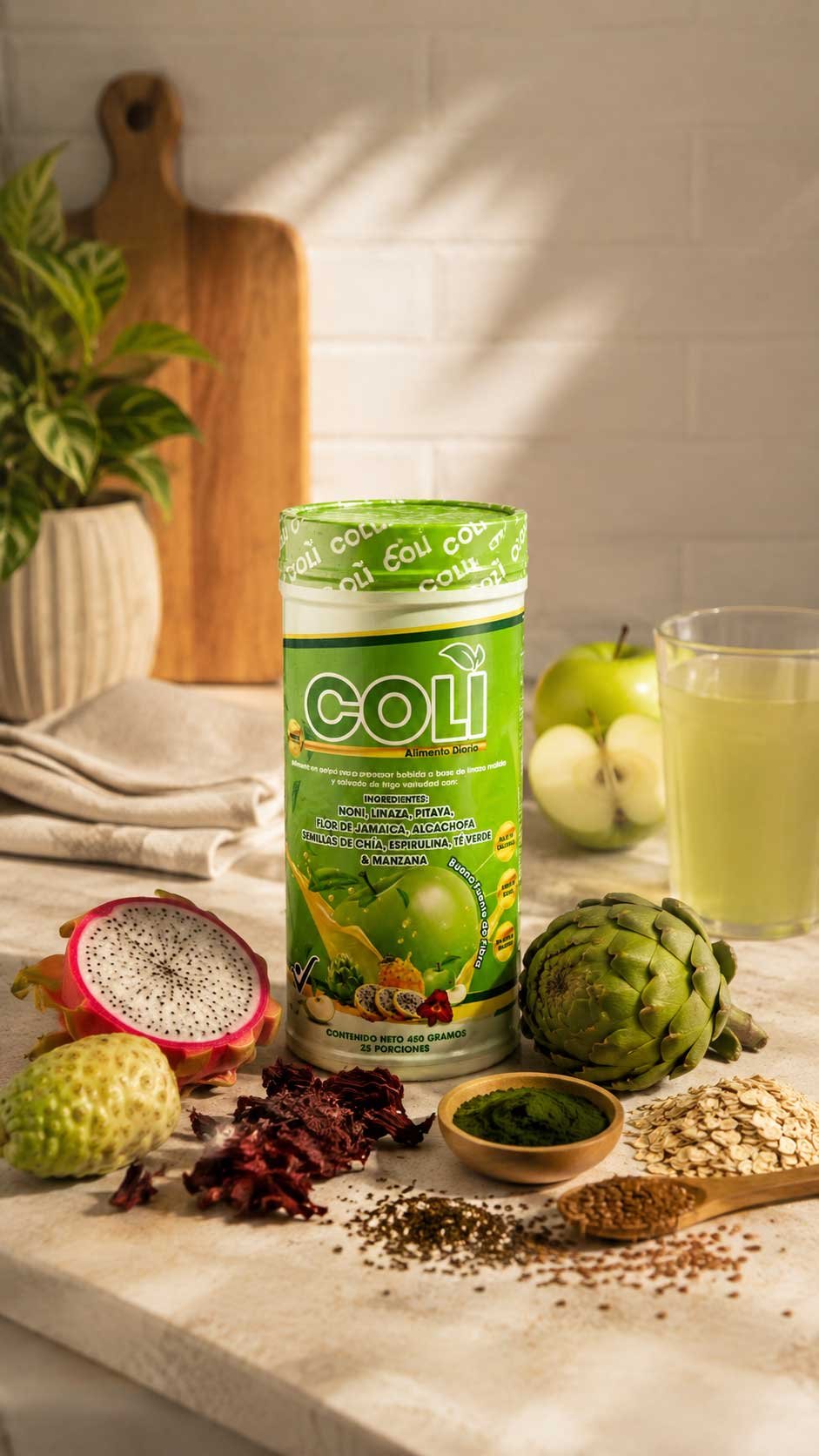 Ingredientes de Coli Plus: linaza, chía, alcachofa, flor de jamaica, pitaya, salvado de trigo, noni, espirulina y té verde
